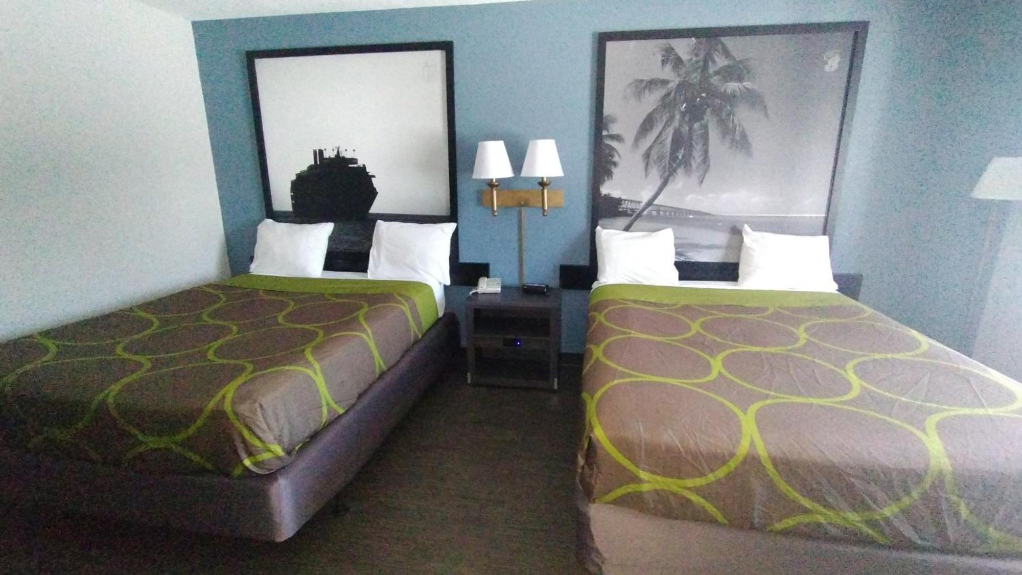 Super 8 Motel By Wyndham Near Fort Lauderdale Arpt Дейния Бийч Екстериор снимка